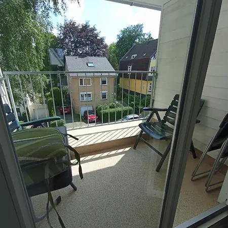 Peaceful Apartment- 3 Zi- Loggia & Garden In Blankenese-