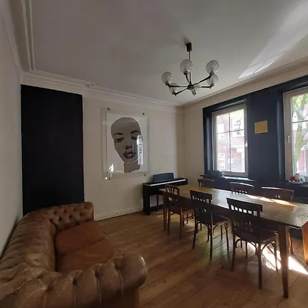 Appartamento Family Friendly Funhouse Centrally Located In Ottensen Amburgo