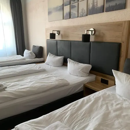 Hotel Bee Fang 2*