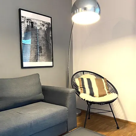 Cozy One Bedroom In Stellingen *