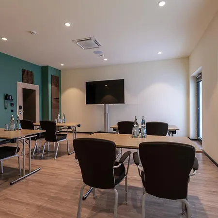 By Marriott Altona Szálloda 4*