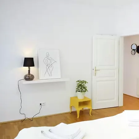 Hoheluft Infinity Selbst-check-in Apartment *
