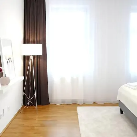 Hoheluft Infinity Selbst-check-in *