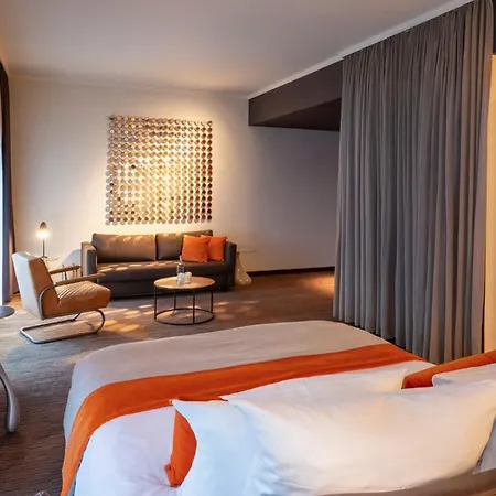 East Hotel 4*