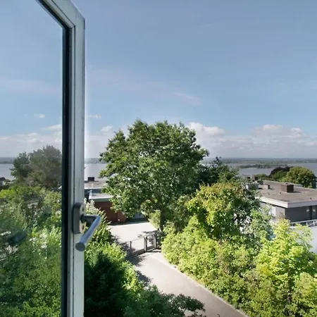 Remise Am Suellberg - Kleine, Feine In Blankenese *