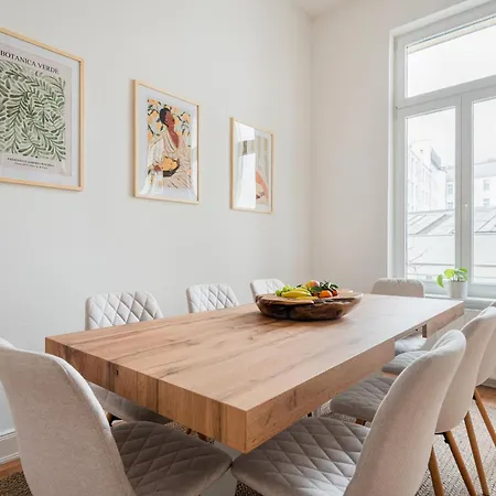 Alster Boho Auf 150qm Fuer Bis Zu 9 Gaeste Apartman Hamburg