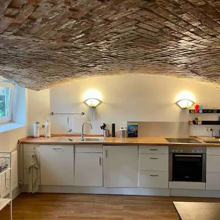 Apartment 90sqm Unique Living Near The Alster