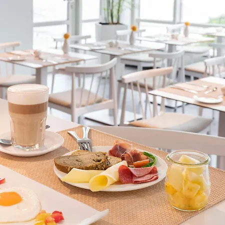 Nh Mitte Hotel 4*