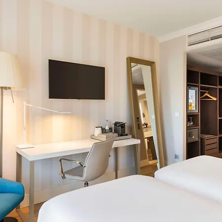 Hotel Nh Mitte Amburgo