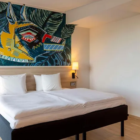 Scandic Emporio Hotell 4*