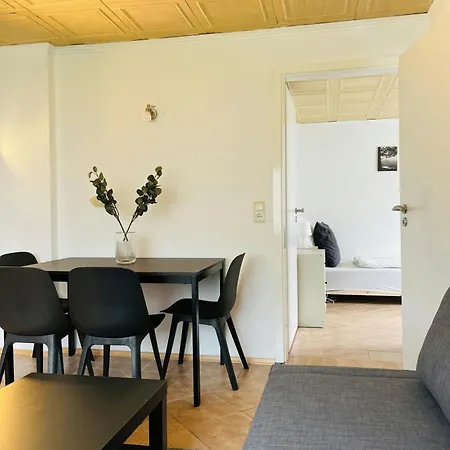 Apartment Spacious For 5 Hamburg