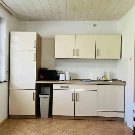 Spacious For 5 Apartment