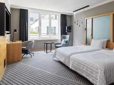 Le Meridien Szálloda 5*