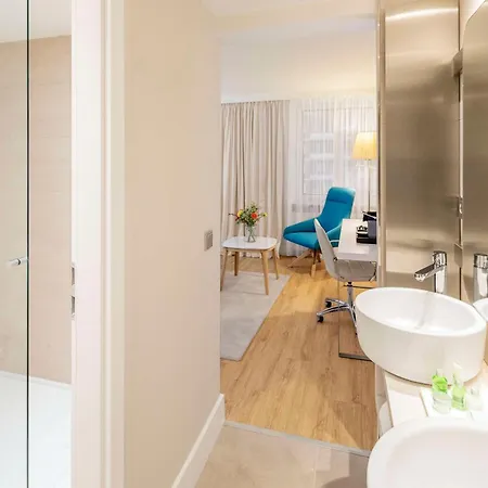 Hotel Nh Mitte Amburgo