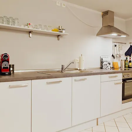 Stylisch Zentral 2zi App 4 P In Appartement