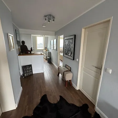 H14 - Prime Location - Perfect For Business & Lifestyle * Гамбург