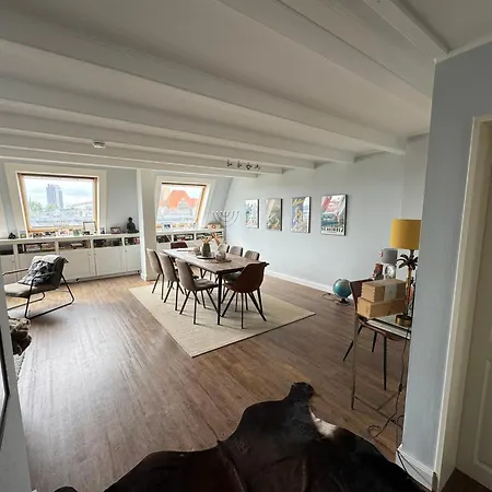 Апартаменты H14 - Prime Location - Perfect For Business & Lifestyle Гамбург