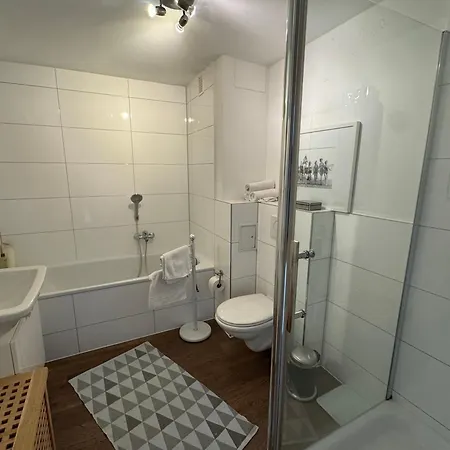 Апартаменты H14 - Prime Location - Perfect For Business & Lifestyle Гамбург