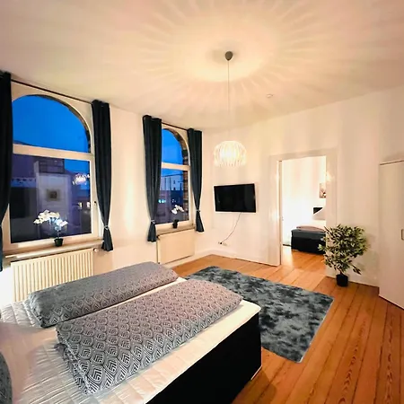 Apartment Beatles Platz Reeperbahn Ecke Grosse Freiheit *