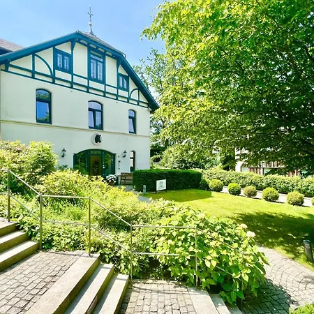 Remise Am Suellberg - Kleine, Feine In Blankenese Hotel *