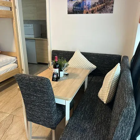 Im Fabriciusstrasse Apartment