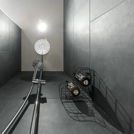 Luxury Design Loft アパート