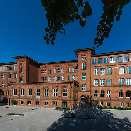 Hotel Volksschule 4*
