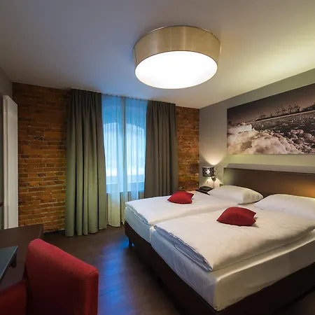 Hotel Volksschule 4*