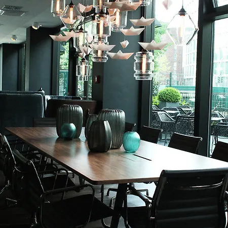 Hotel One Hamburg-alster 3*