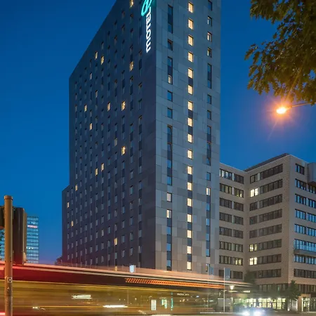 Hotel One Hamburg-alster 3*
