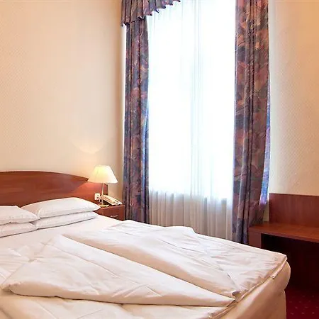 Kronprinz Hauptbahnhof 3* Hamburgo