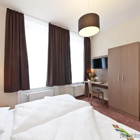 Alster Hotel