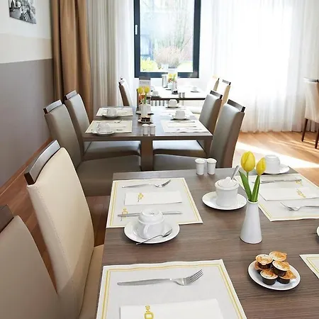 Ghotel & Living 3* Amburgo