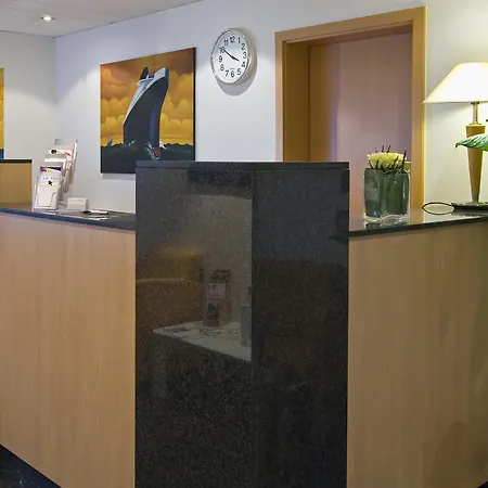 Ghotel & Living 3* Amburgo