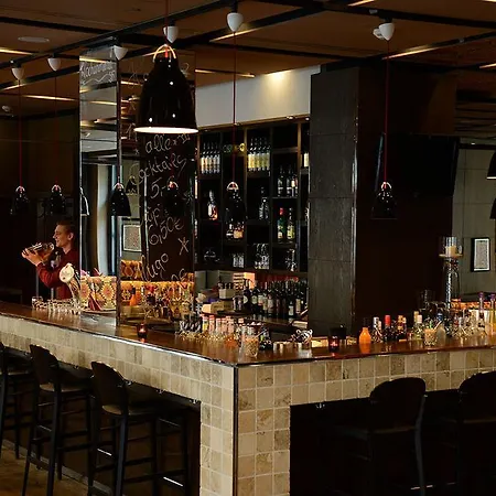 Adina Michel Aparthotel 4*