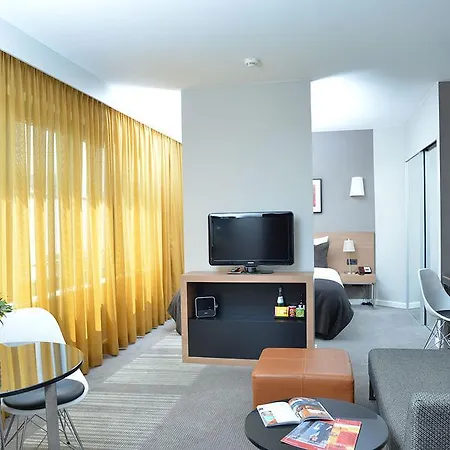 Adina Michel Aparthotel 4*