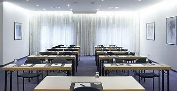 Intercityhotel Altona Hotel Hamburgo