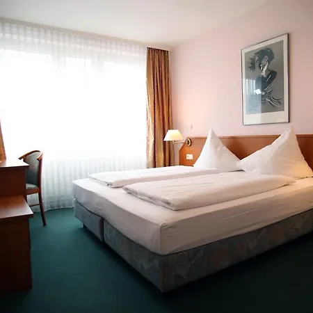 Lafayette Hotel