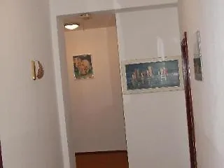 فندق أواسي 2*