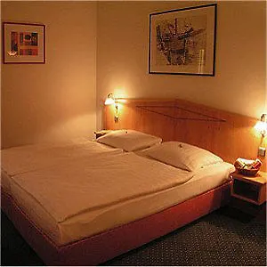 Szálloda Panorama Hamburg-harburg 4*