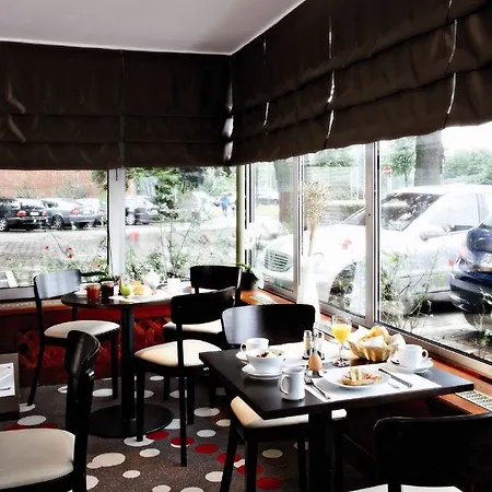 Leonardo Airport Hotel