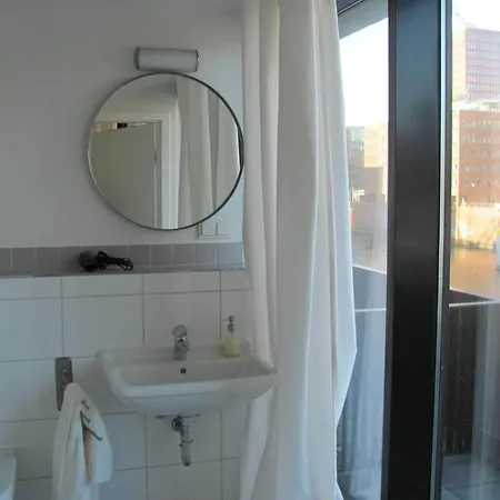 Elbapartments Am Kaiserkai Aparthotel 3*