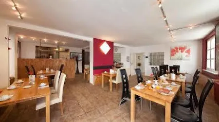 Hotel Alster 3*