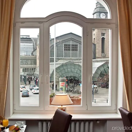 Kronprinz Hauptbahnhof Hotel Hamburgo