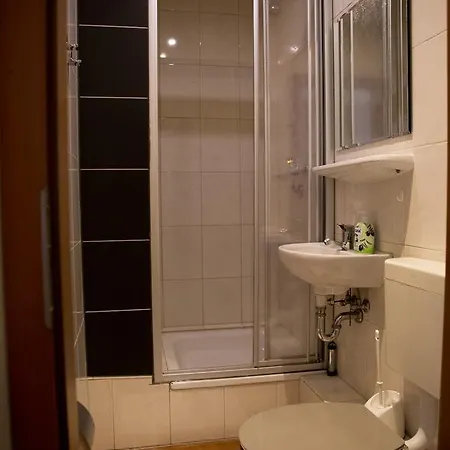 - Heefa Ohg Hotel 4*