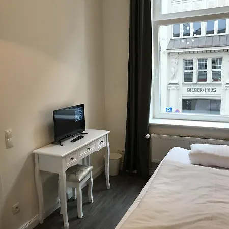 Fame Am Hauptbahnhof Hotel 2*