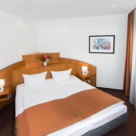 Hotel Condor 3*