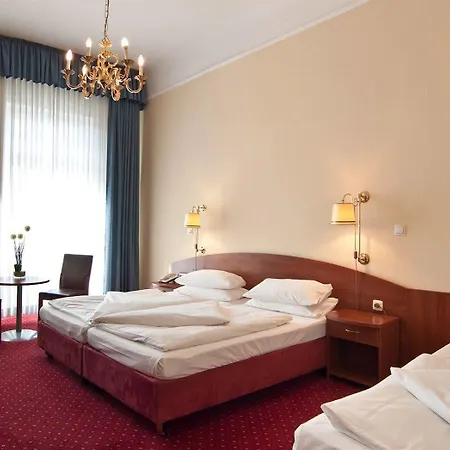 Kronprinz Hauptbahnhof 3* Hamburgo