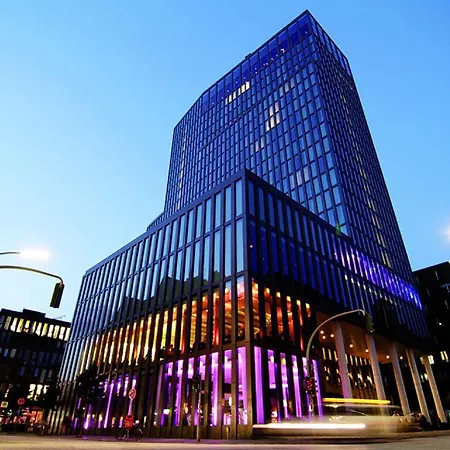 Empire Riverside 4*