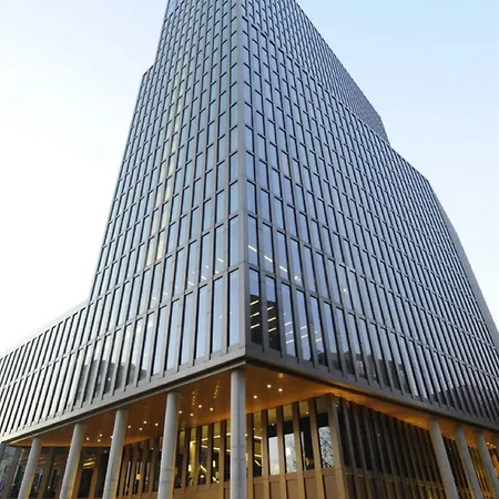 Empire Riverside Hotel 4*
